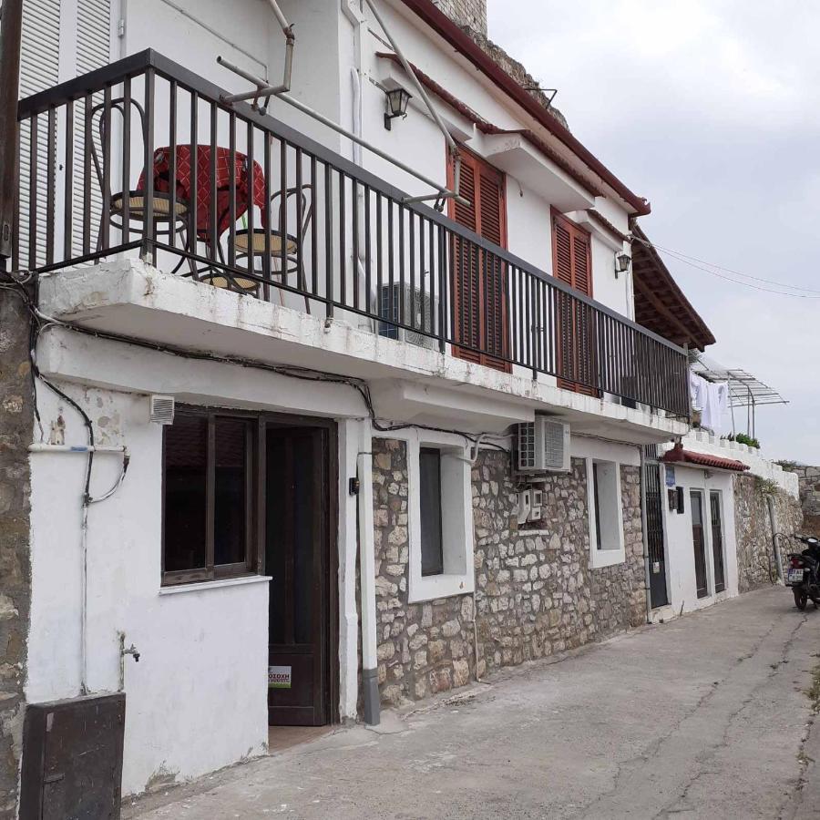 Stone Clock'S House Apartment Nafpaktos Exterior photo